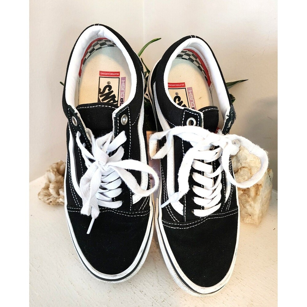 Black Van's 'Off the Wall' Popcush Sneakers - Size 9.0 (men's - boys I believe.)